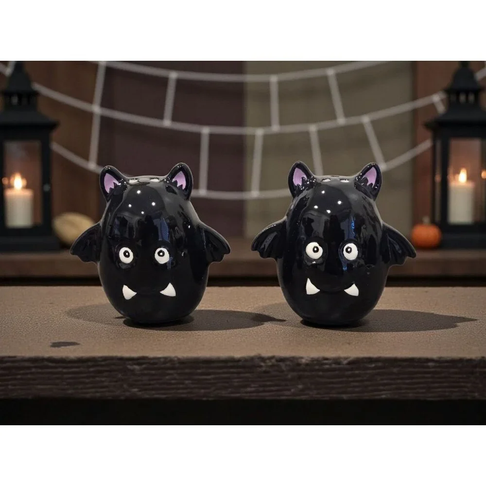 New Black Bat Halloween Salt & Pepper Shakers Salt N Pepper Dinning Decor Set
